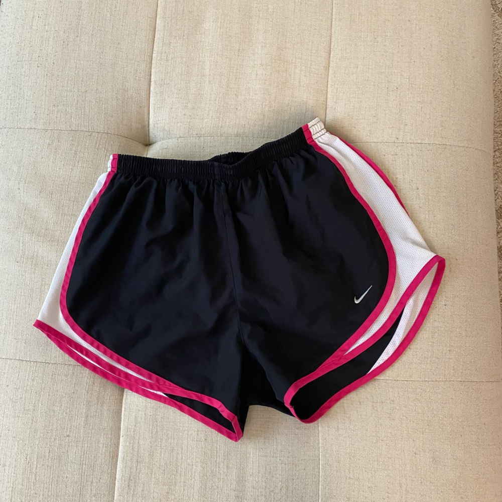 Women’s Nike Dri-Fit Shorts SZ M